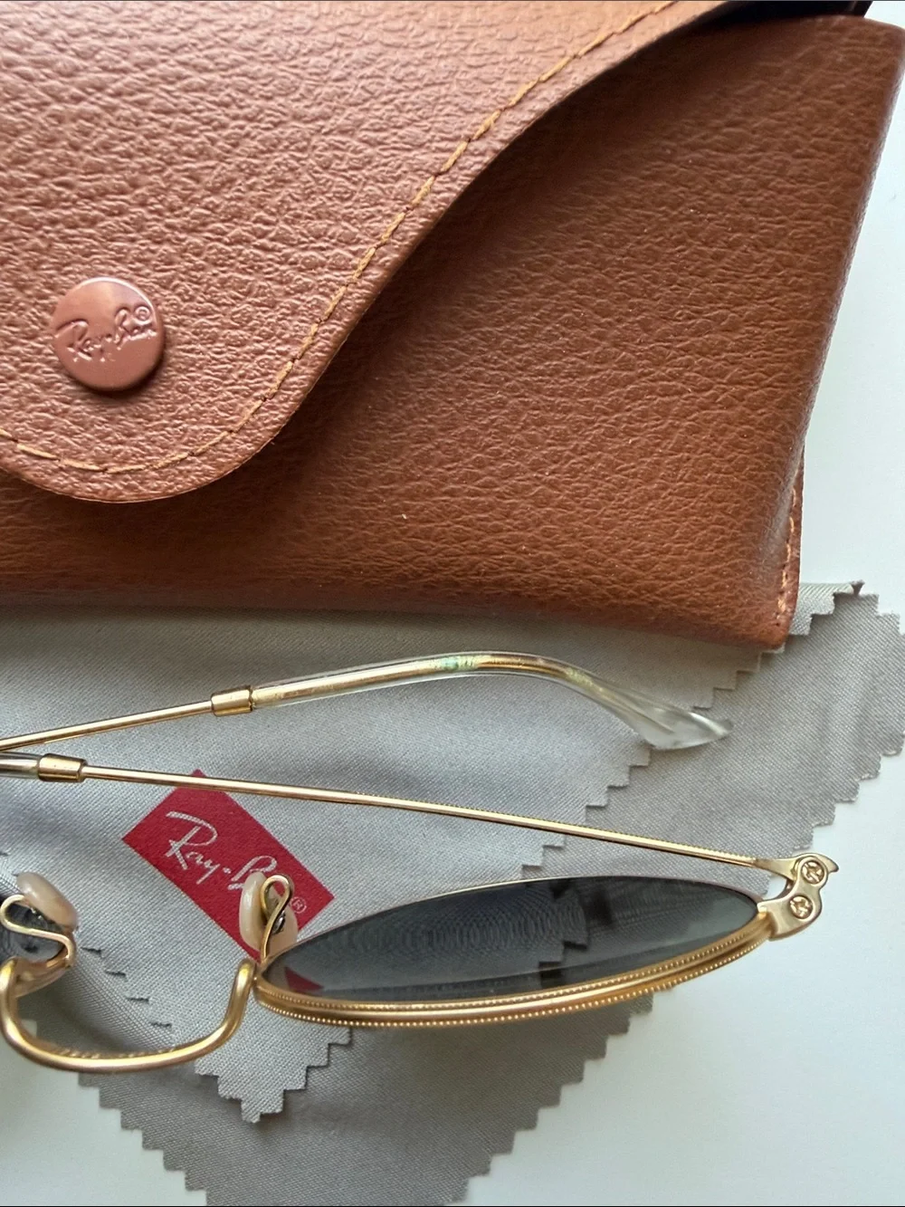 Ray-Ban Round Metal Polarized sunglasses